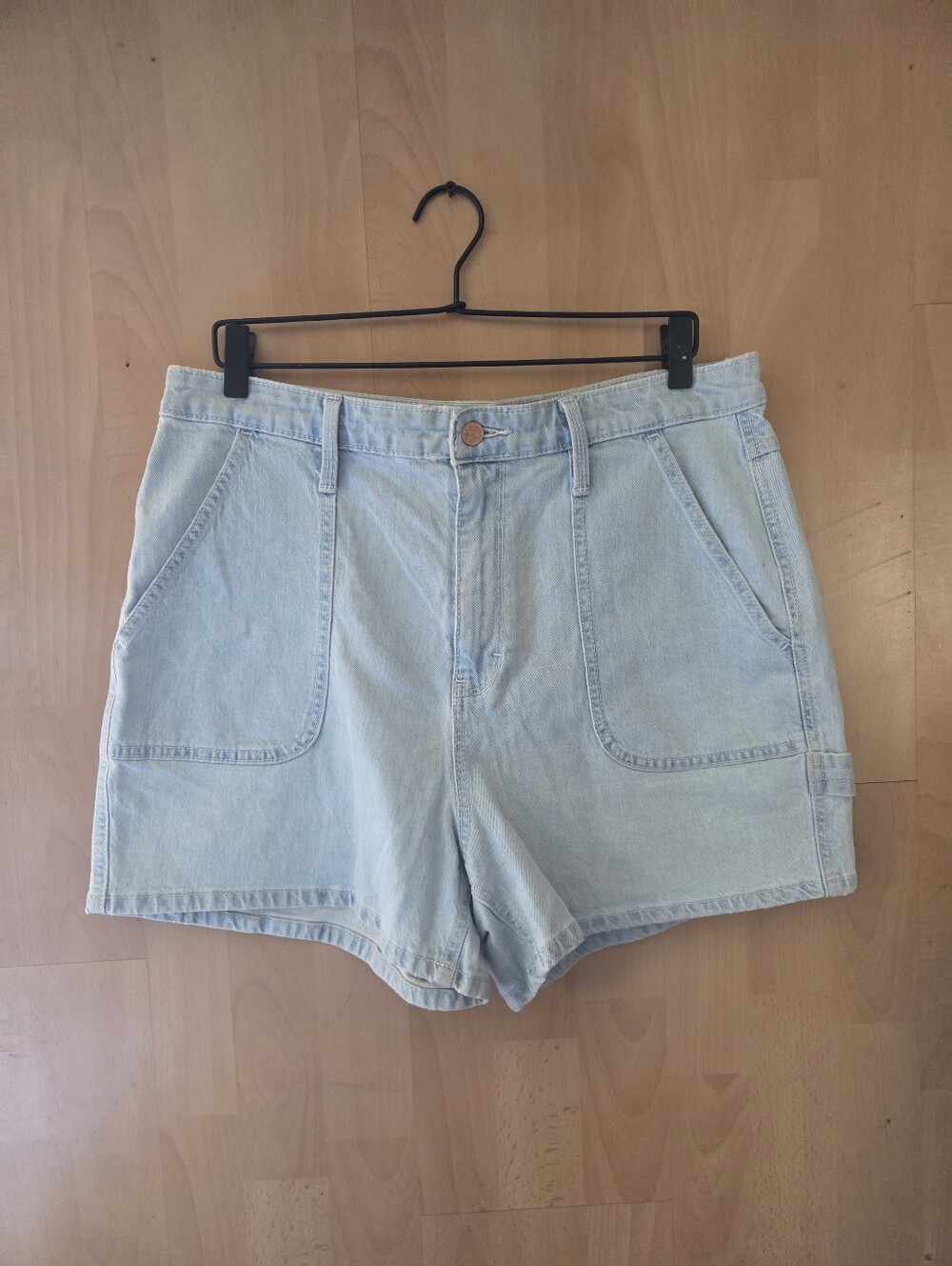 Universal Thread Light Wash Denim High-Rise Shorts